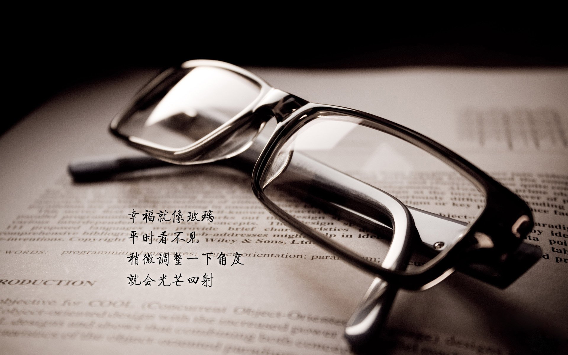 九游-_光影灯光跑：夜晚城市的运动奇幻之旅_，2020灯光影像图