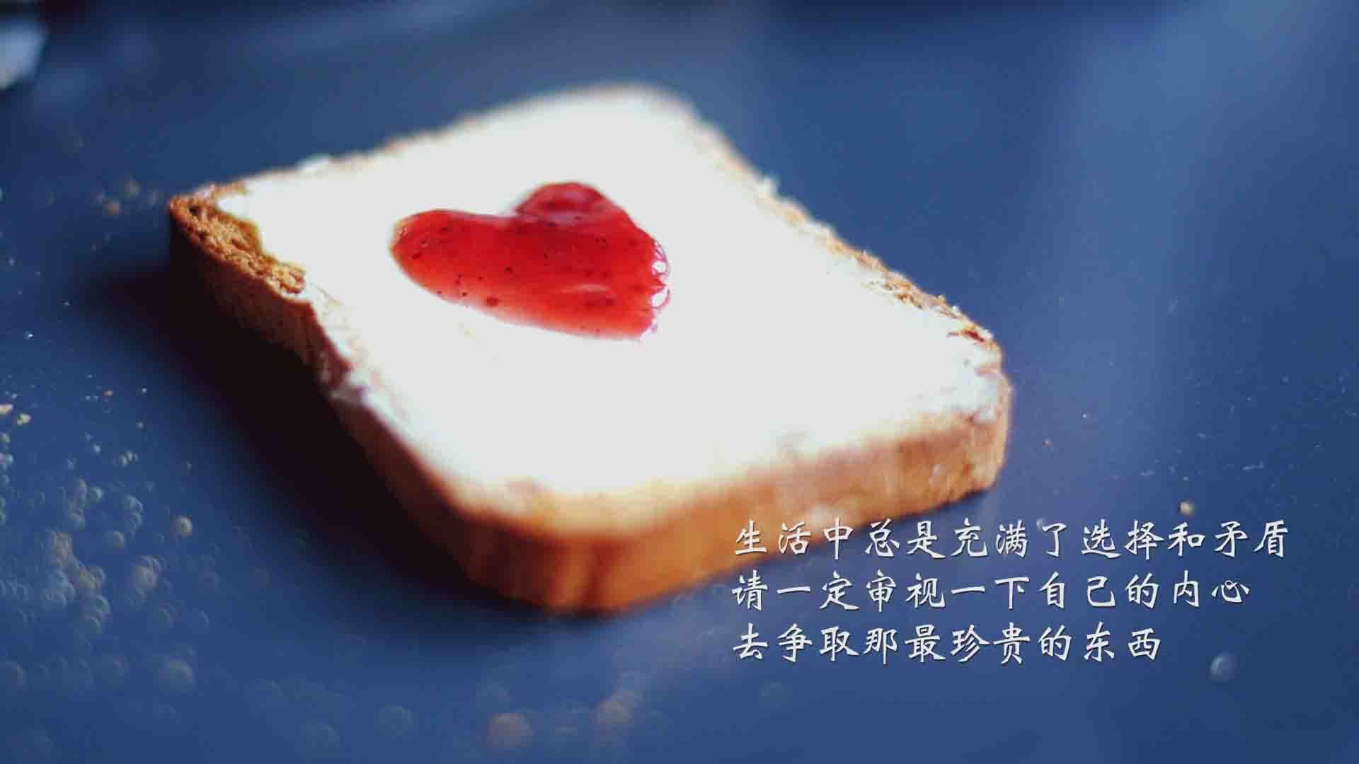 国内足球市场逐步壮大,产业链不断延伸,足球产业规模