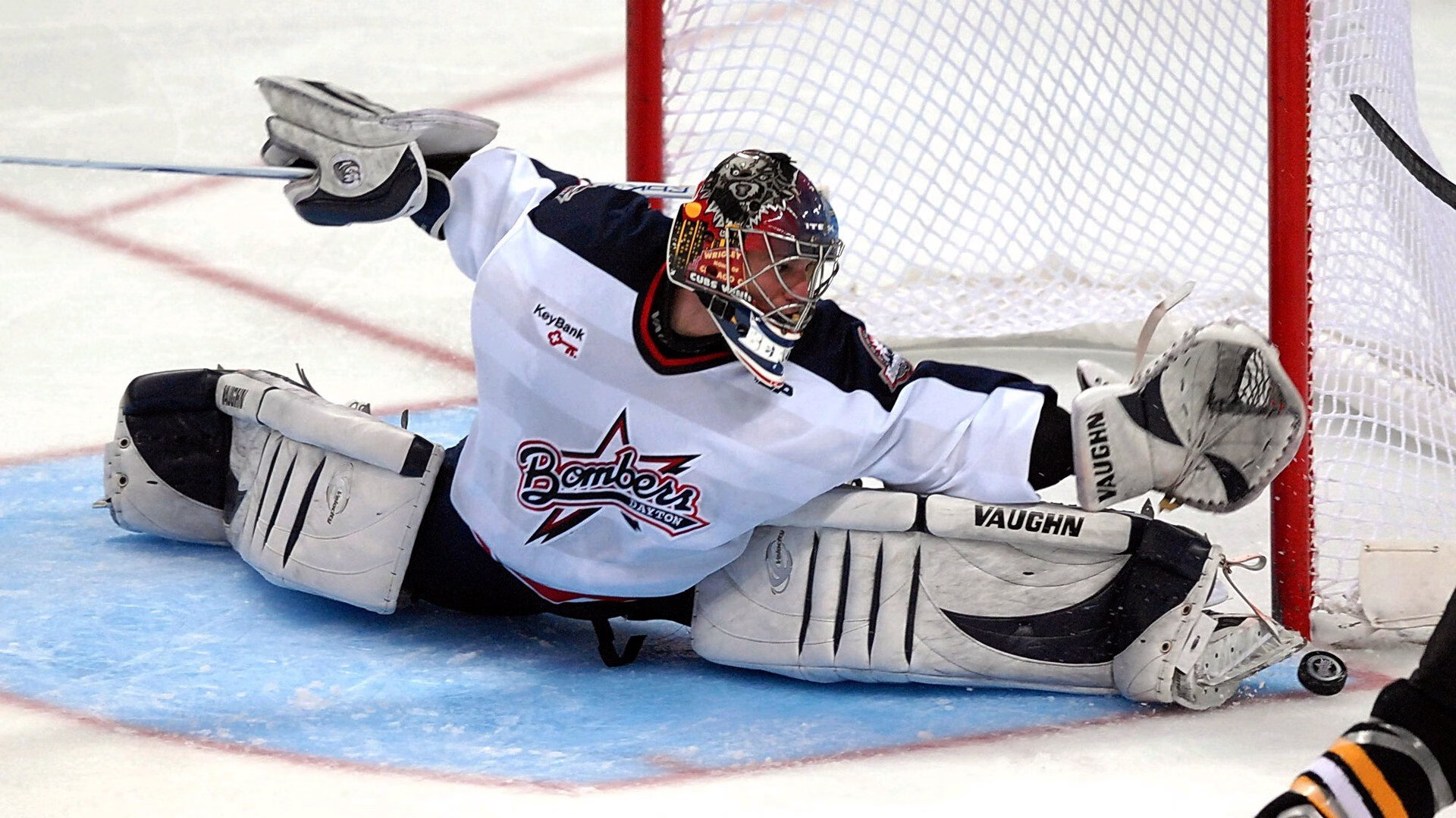 九游娱乐(jiuyou)官方网站-突破关键时刻展现领导力，赢得球迷掌声，突破性领导力