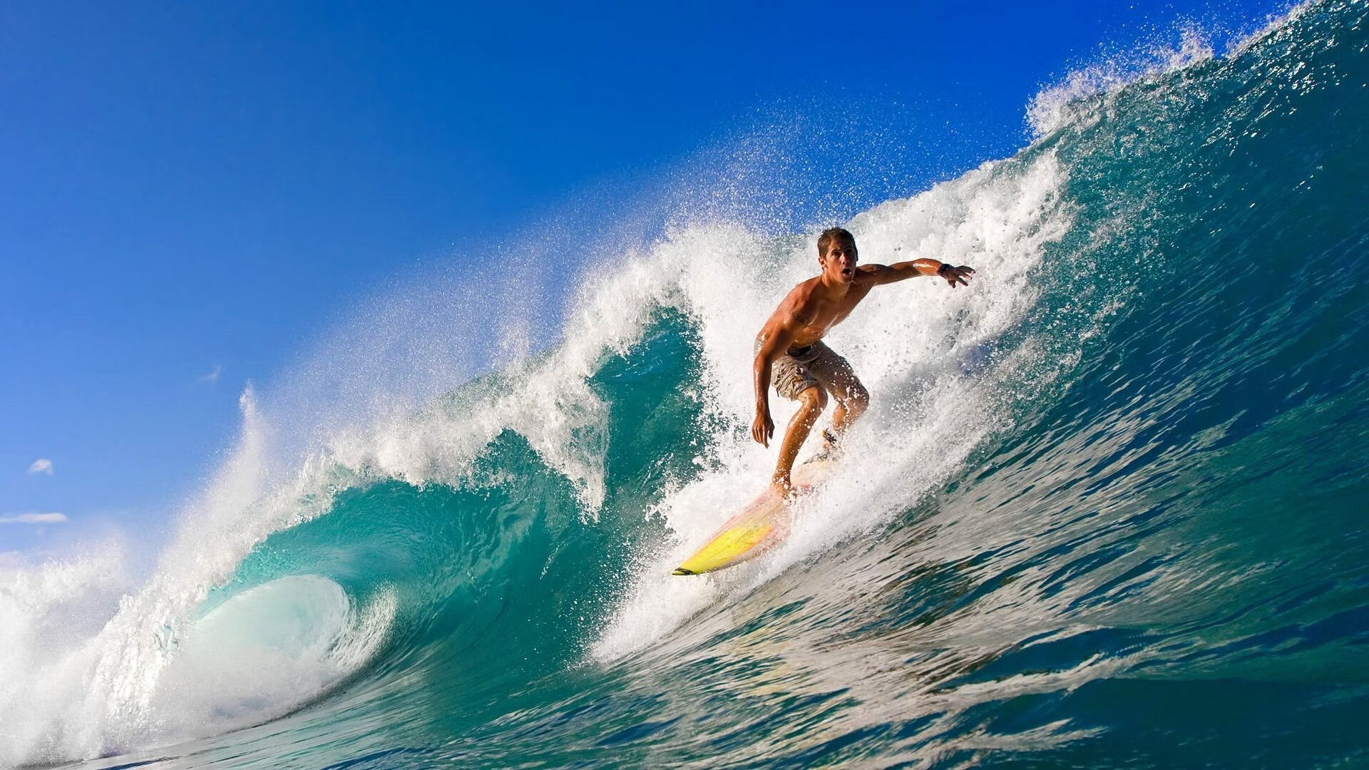 JIUYOU GAMING-欧洲冠军联赛半决赛激战正酣，强队争夺决赛席位，欧洲冠军联赛视频