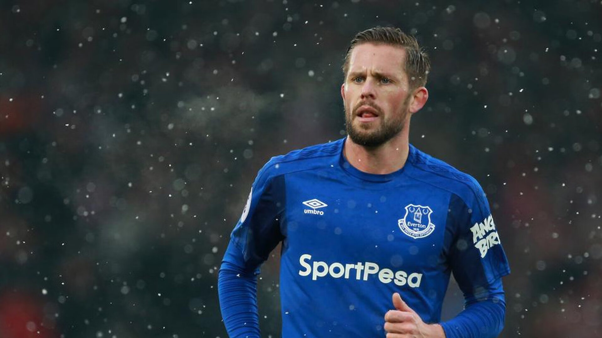 马赛高位起脚制造持续射门机会，马赛回旋动作分解图